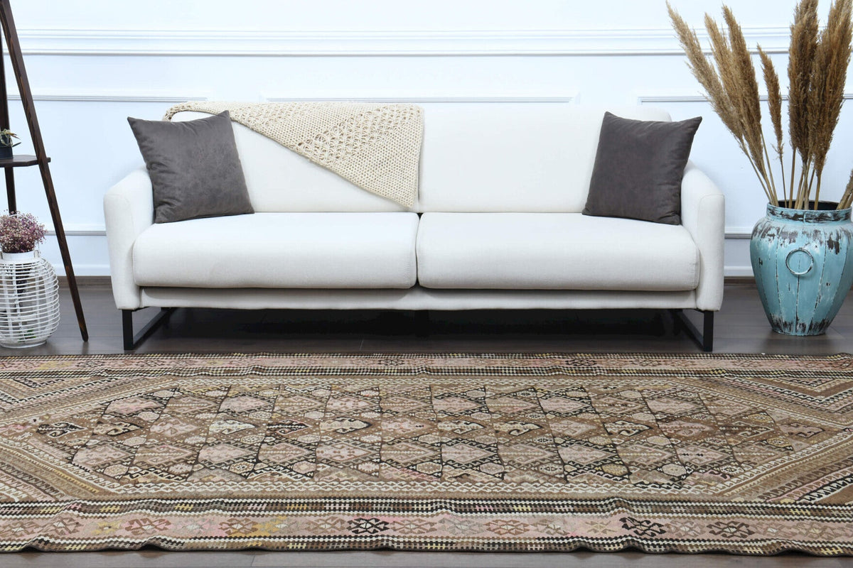 Pera Halı tek parça koleksiyonu: tribal desenli vintage kilim yolluk, turuncu