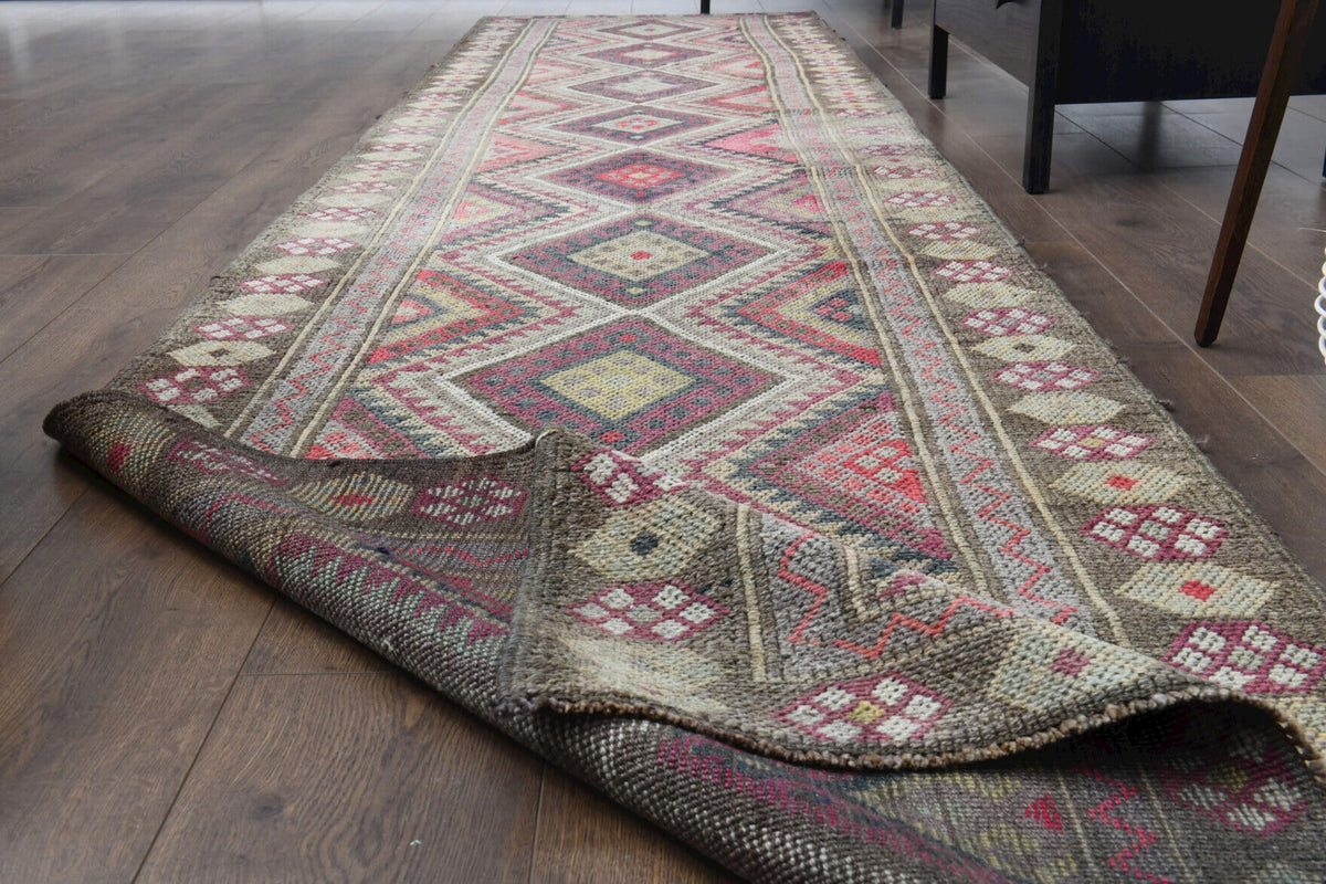 El yapımı vintage yolluk 94x422 cm i̇kat desenli yün - yakın çekim doku detayı