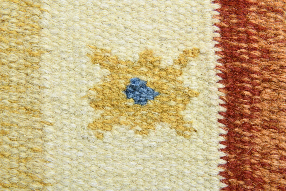 Vintage yolluk 73x289 cm – turuncu, beyaz ve bej tribal bordürlü, el dokuma