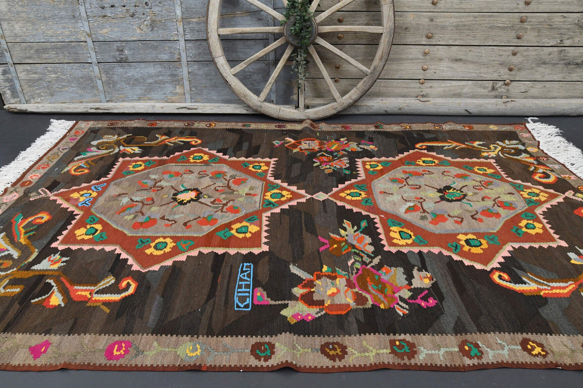 Anadolu kökenli el dokuma kilim – 1960'lar üretimi, oryantal desenli