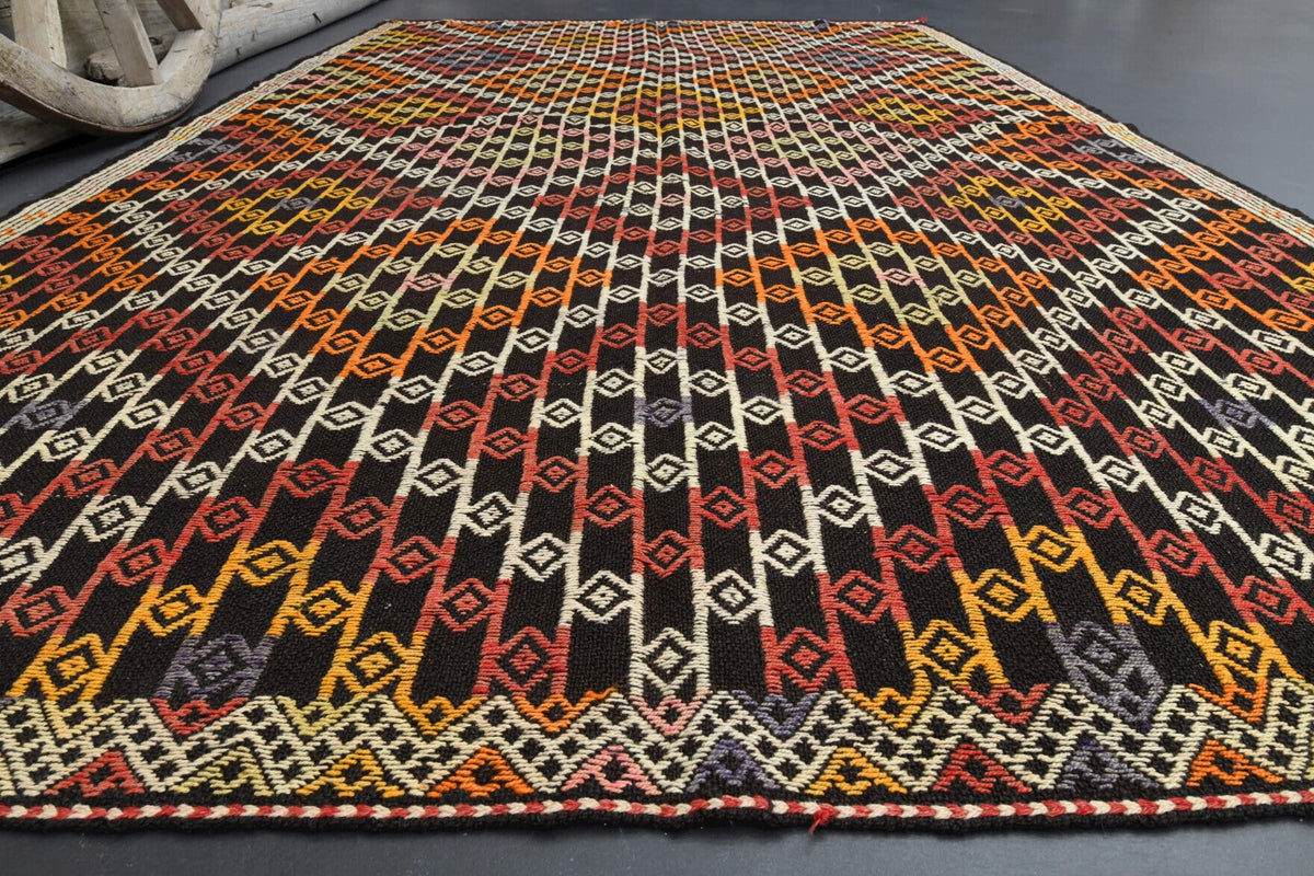 El yapımı vintage halı 180x290 cm oryantal desenli yün - yakın çekim doku detayı