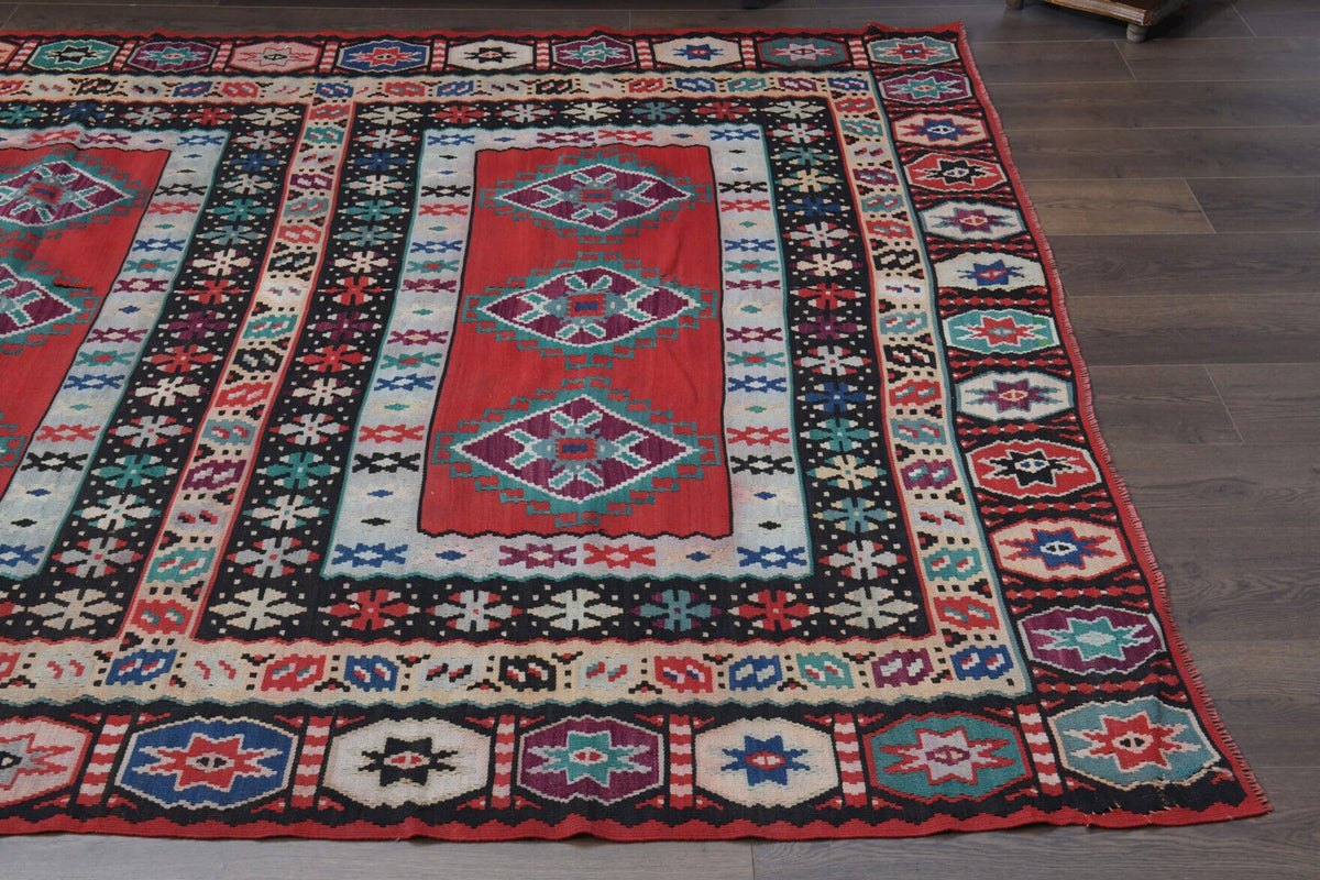 Vintage kilim 207x311 cm – kırmızı, mavi ve pembe oryantal desenli, el dokuma