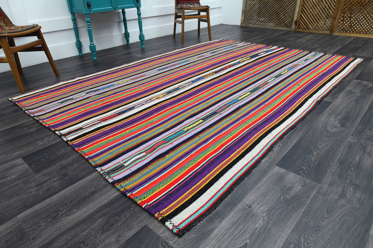 Çizgili el dokuma vintage kilim – turuncu, kırmızı ve pembe tonlarda yün dokuma