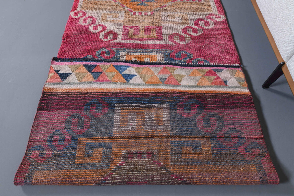 Vintage yolluk 94x358 cm – kırmızı ve turuncu tribal desenli, el dokuma