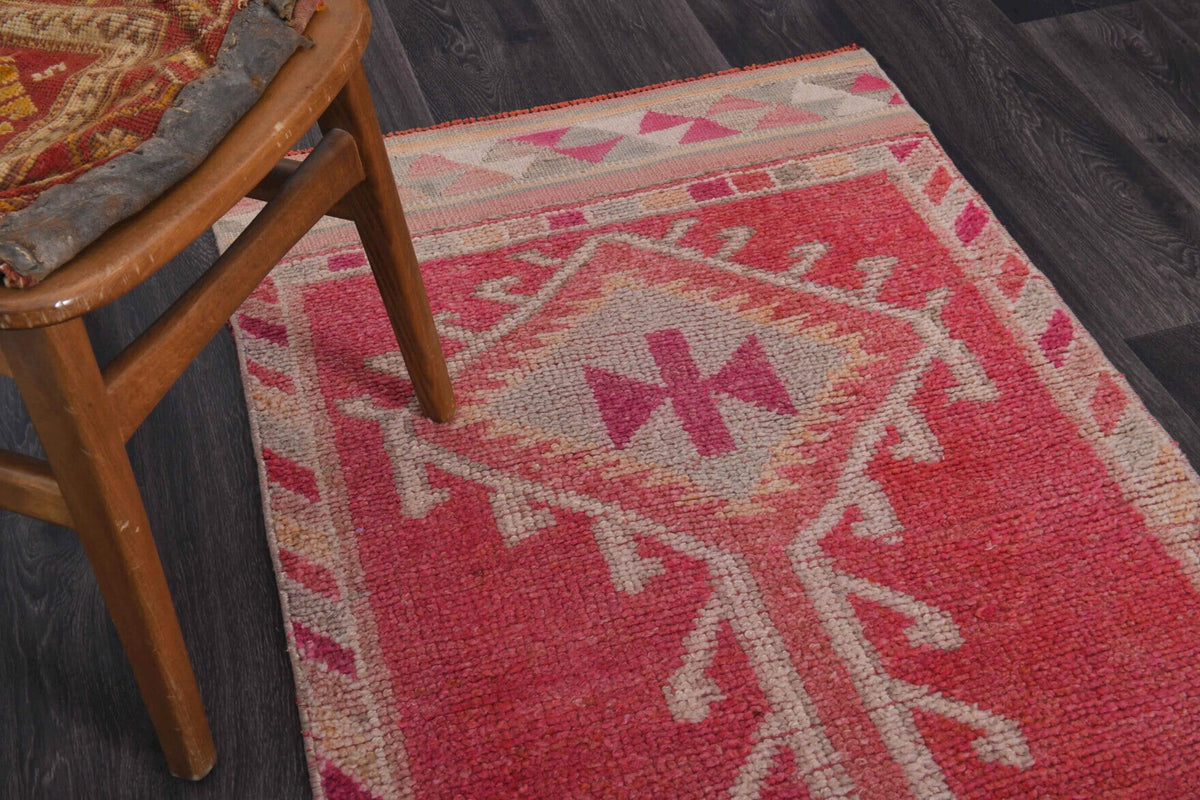 Vintage yolluk 86x293 cm – kırmızı, turuncu ve pembe tribal desenli, el dokuma
