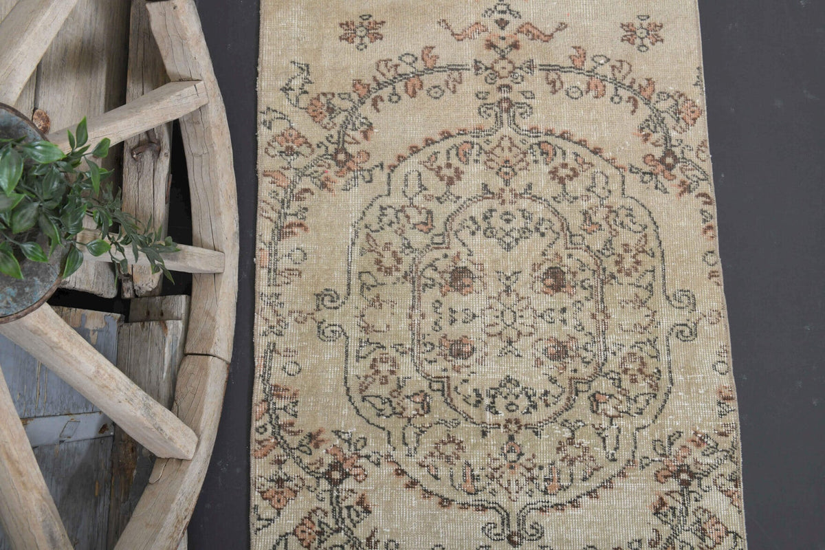 Antre ve koridor için çiçek desenli el dokuma vintage yolluk – 80x311 cm