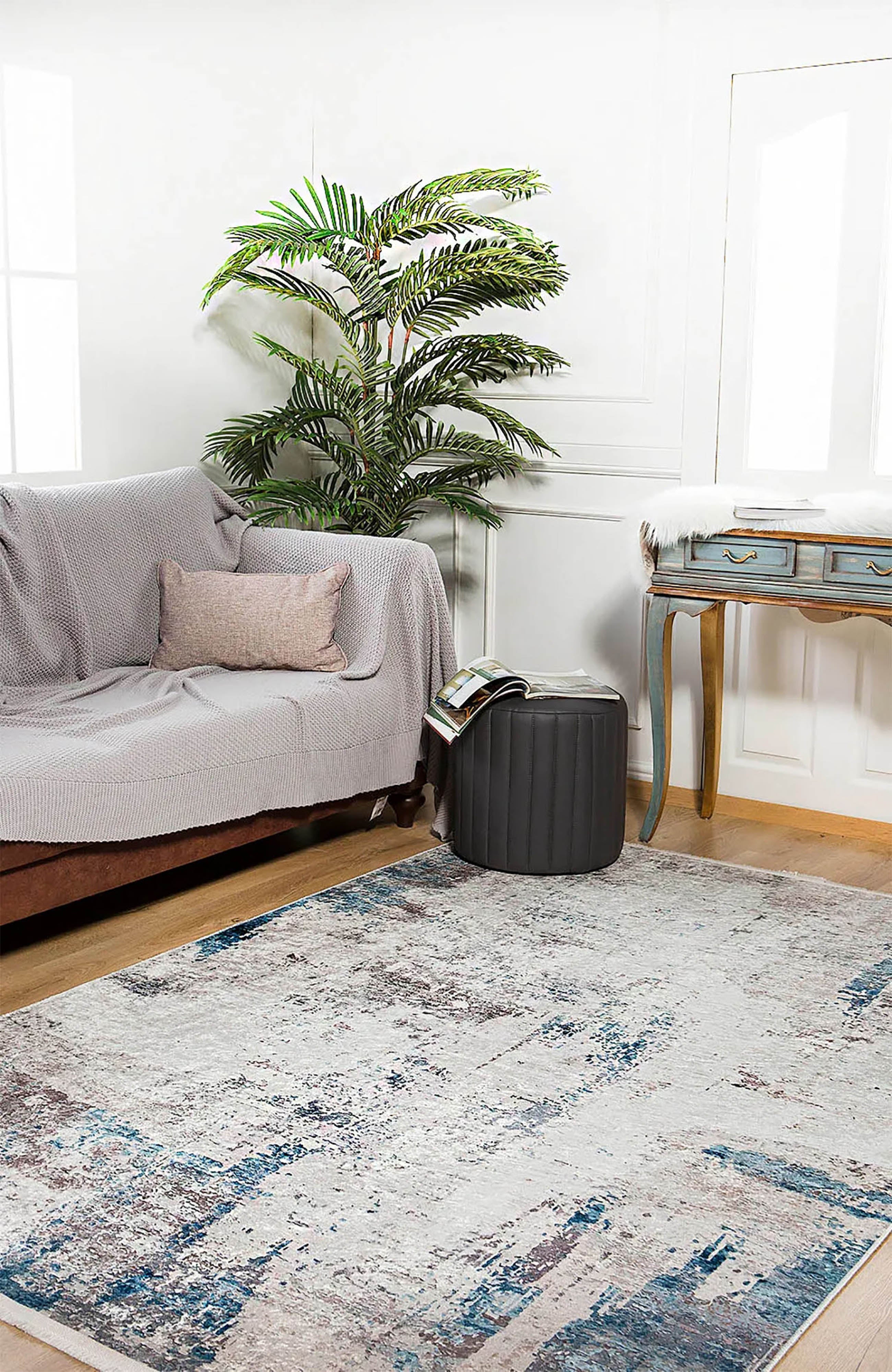 Beyaz, Mavi ve Gri Soyut Sanat Halısı | Modern Geçişli Efektli Kilim