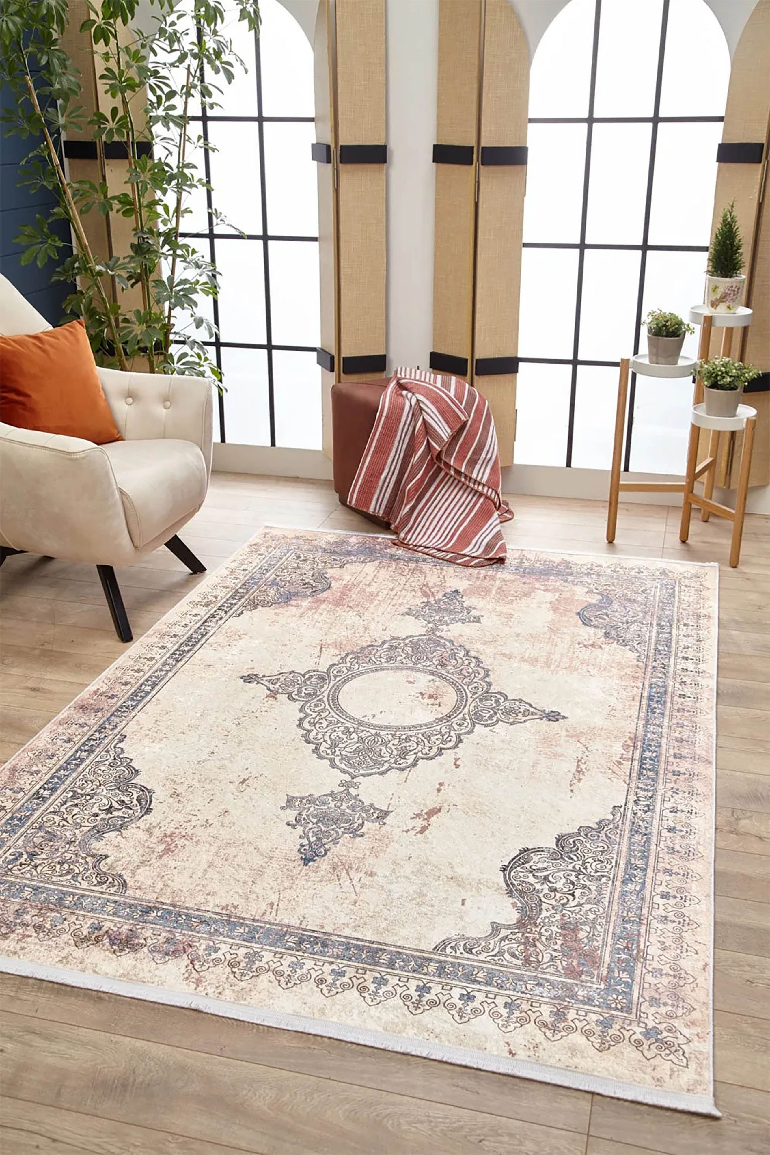 Krem, Mavi ve Bej Yıkanabilir Halı | Vintage Klasik Eskitme Efektli Kilim