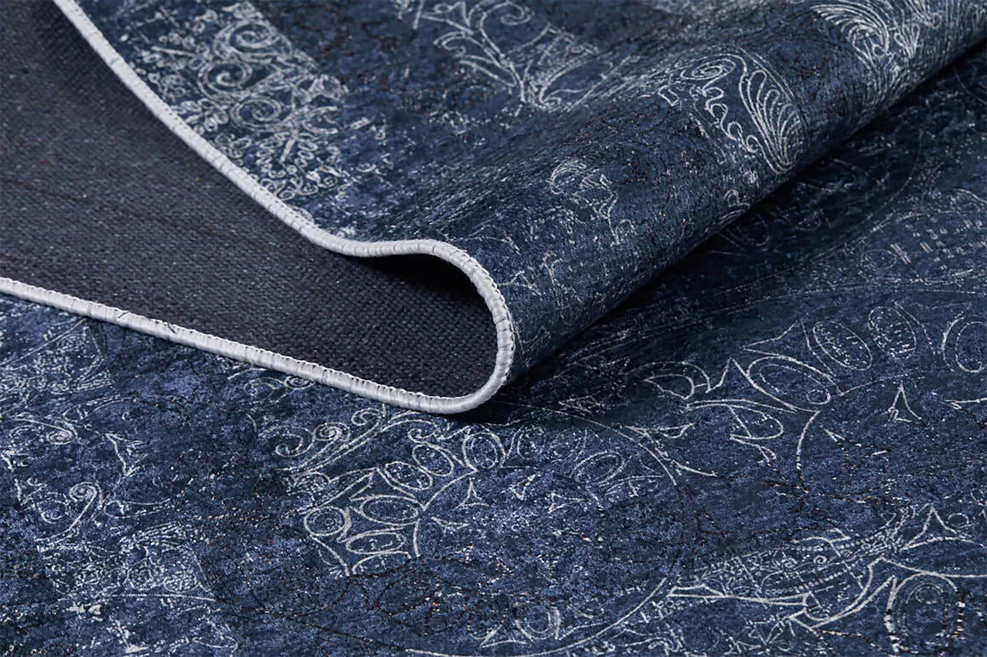 Derin Lacivert Damask Desenli Çerçeveli Bordürlü Halı