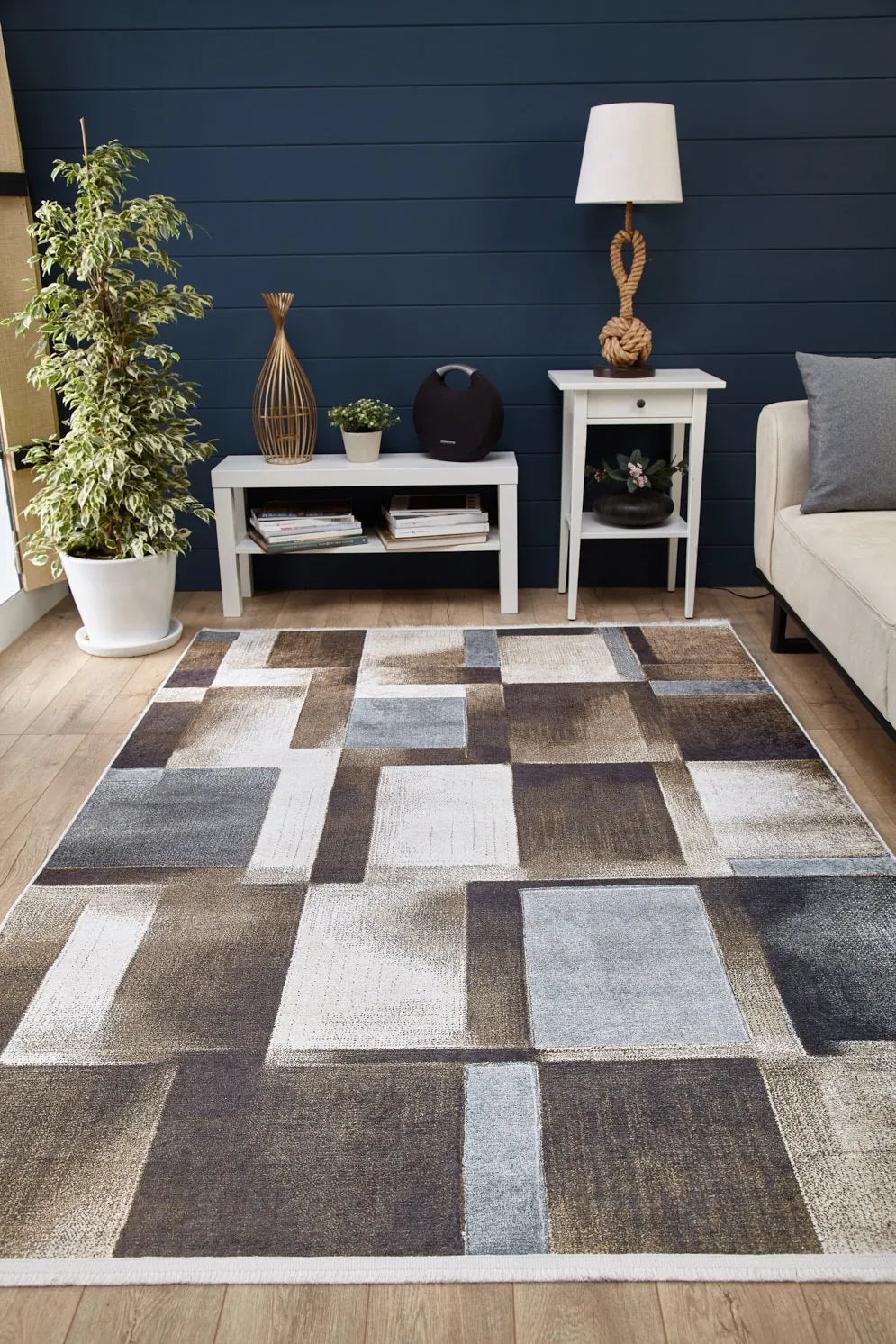 Pale Pink Cream Beige Geometric Patterned Kilim Rug