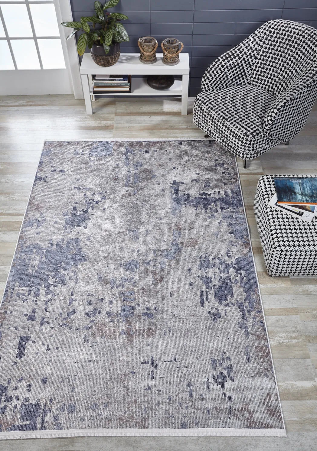 Pale Pink Cream Beige Geometric Patterned Kilim Rug