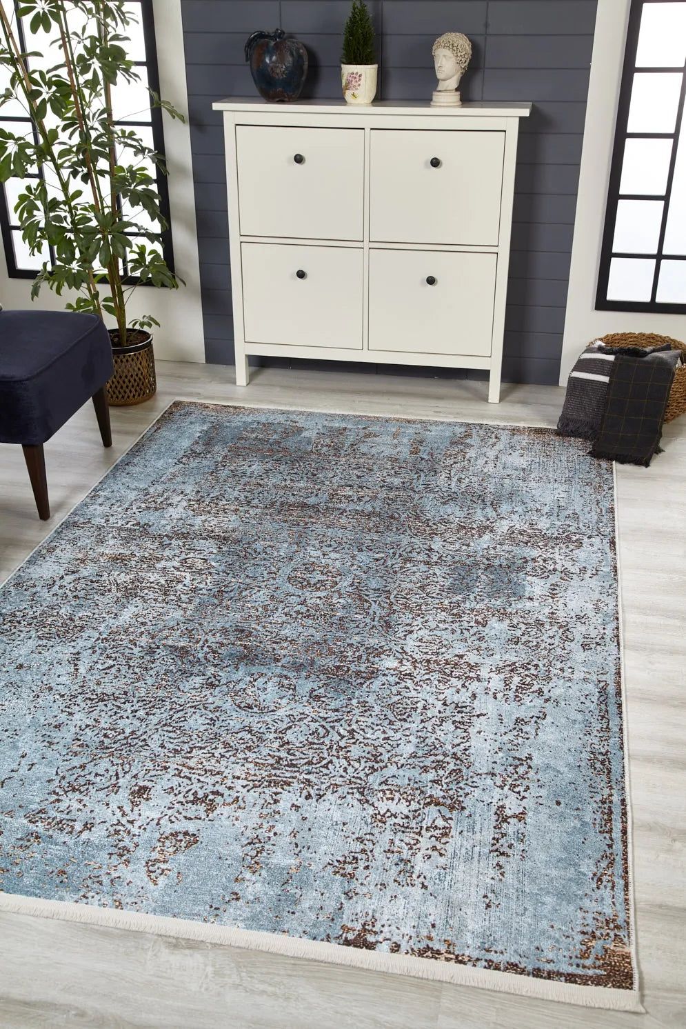 Pale Pink Cream Beige Geometric Patterned Kilim Rug