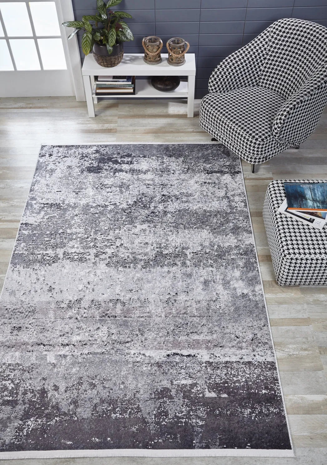 Gri Tonlarda Abstre Modern Halı