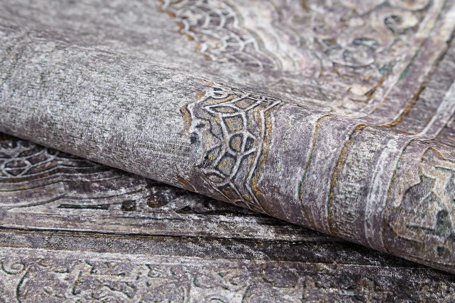 Pale Pink Cream Beige Geometric Patterned Kilim Rug