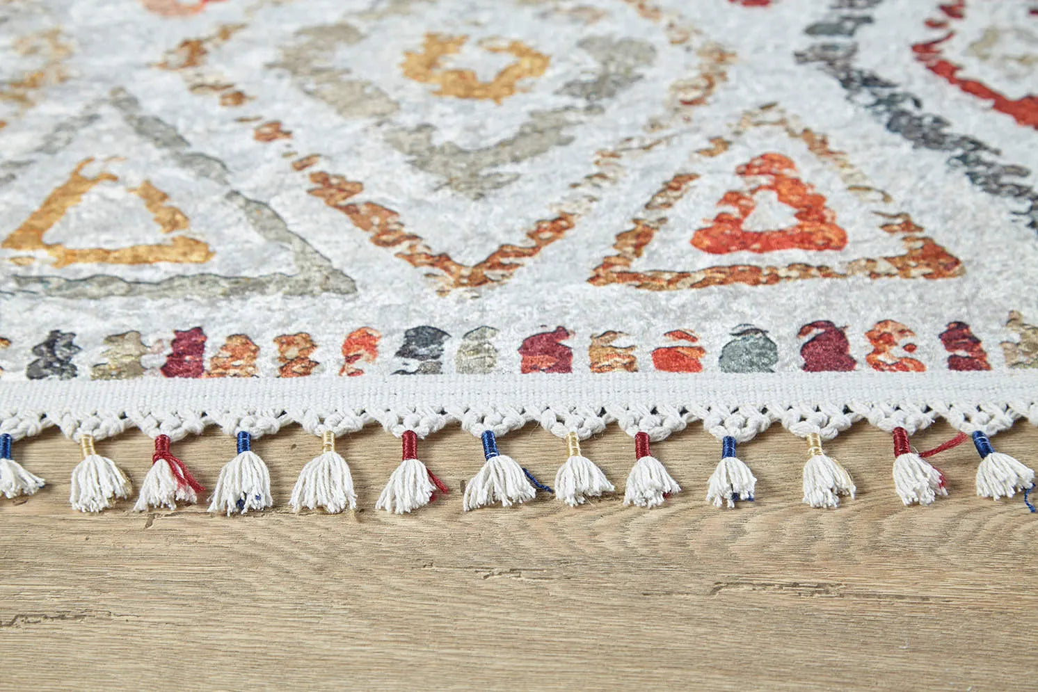 Blassrosa, cremebeige, geometrisch gemusterter Kelim-Teppich