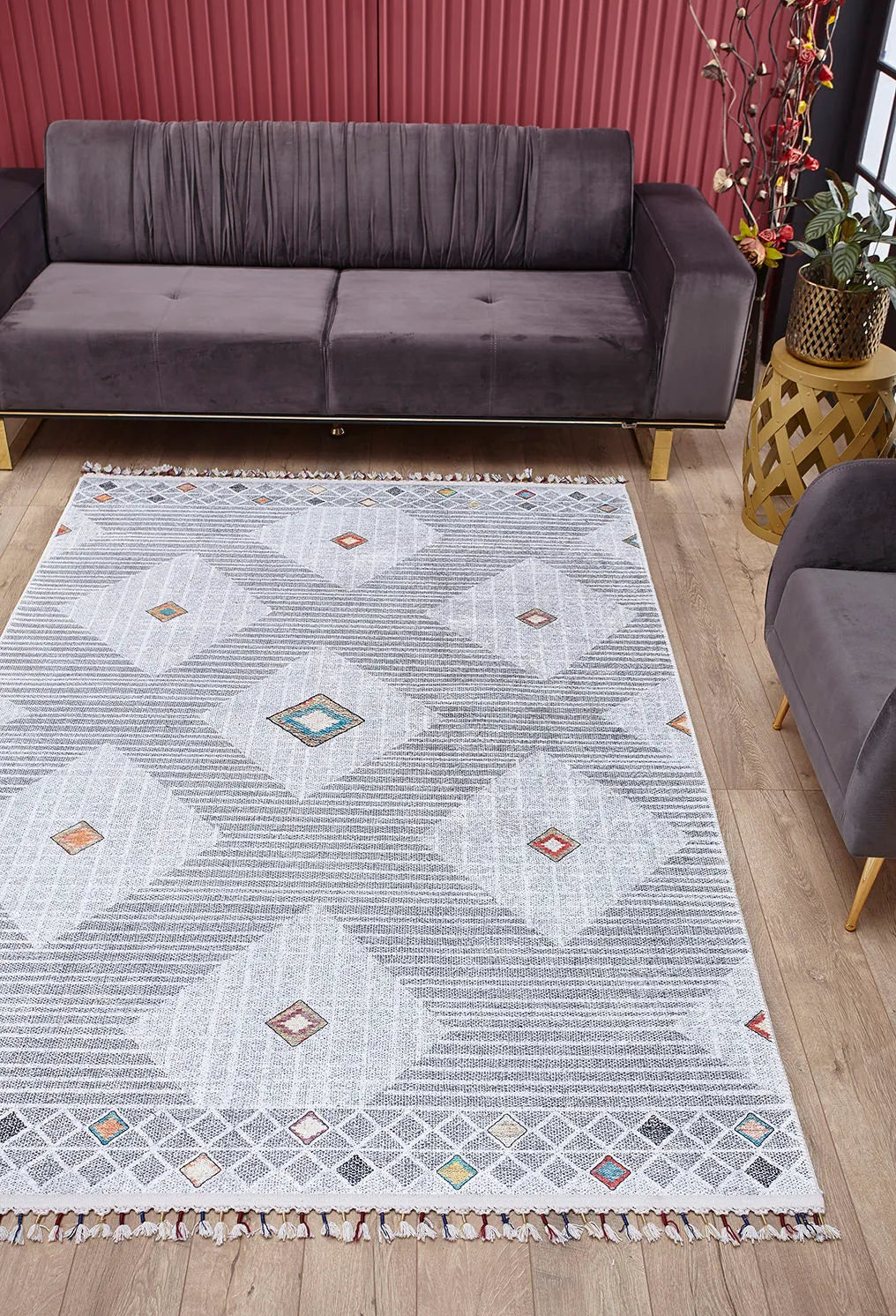 Örgü Saçaklı Gri Baklava Desenli Halı