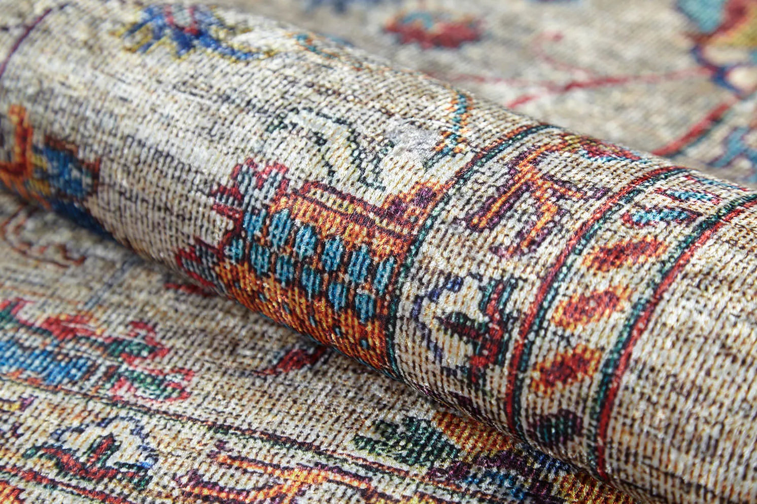 Örgü Saçaklı Bej  Klasik Çiçekli Halı