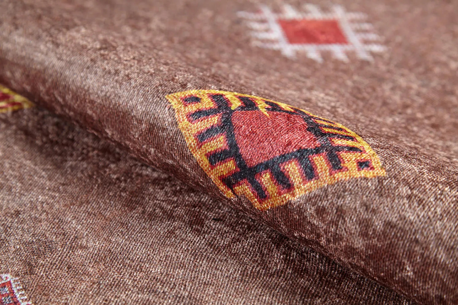 Blassrosa, cremebeige, geometrisch gemusterter Kelim-Teppich