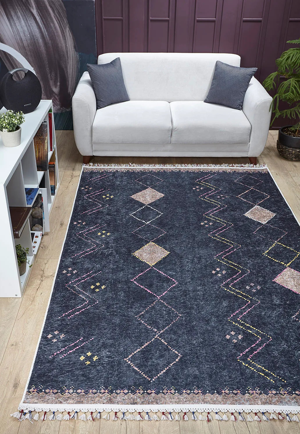 Pale Pink Cream Beige Geometric Patterned Kilim Rug