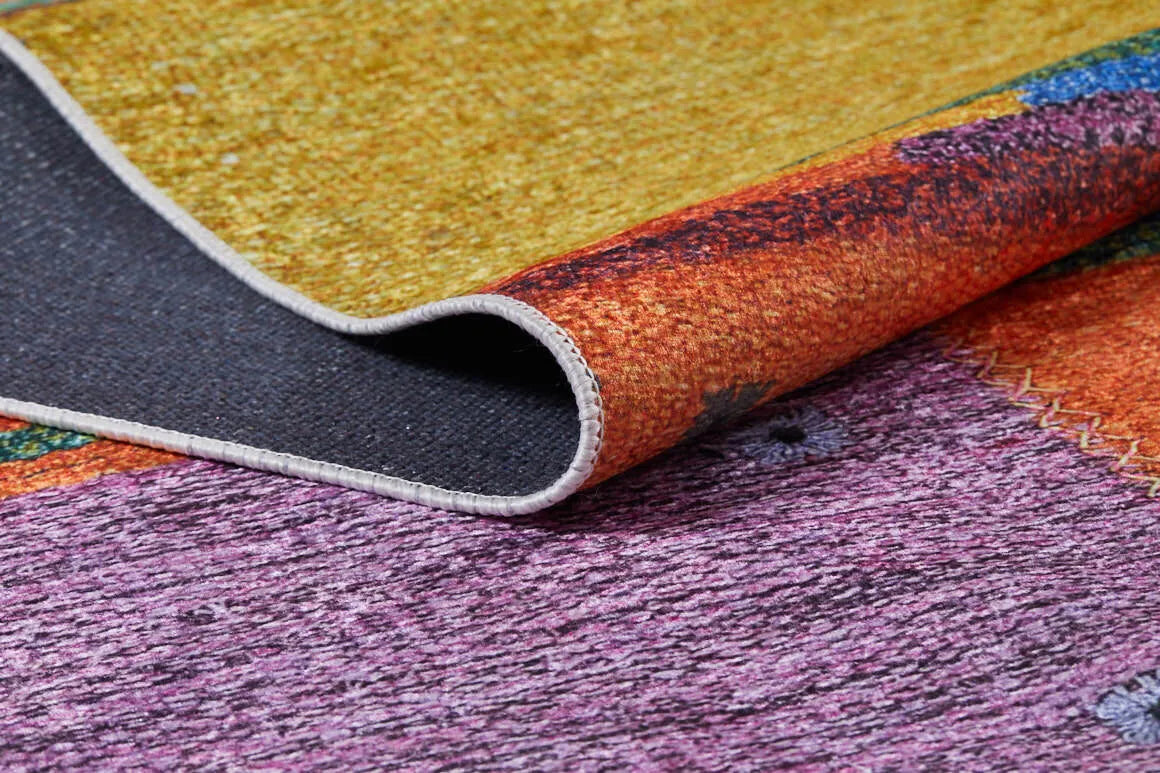 Blassrosa, cremebeige, geometrisch gemusterter Kelim-Teppich