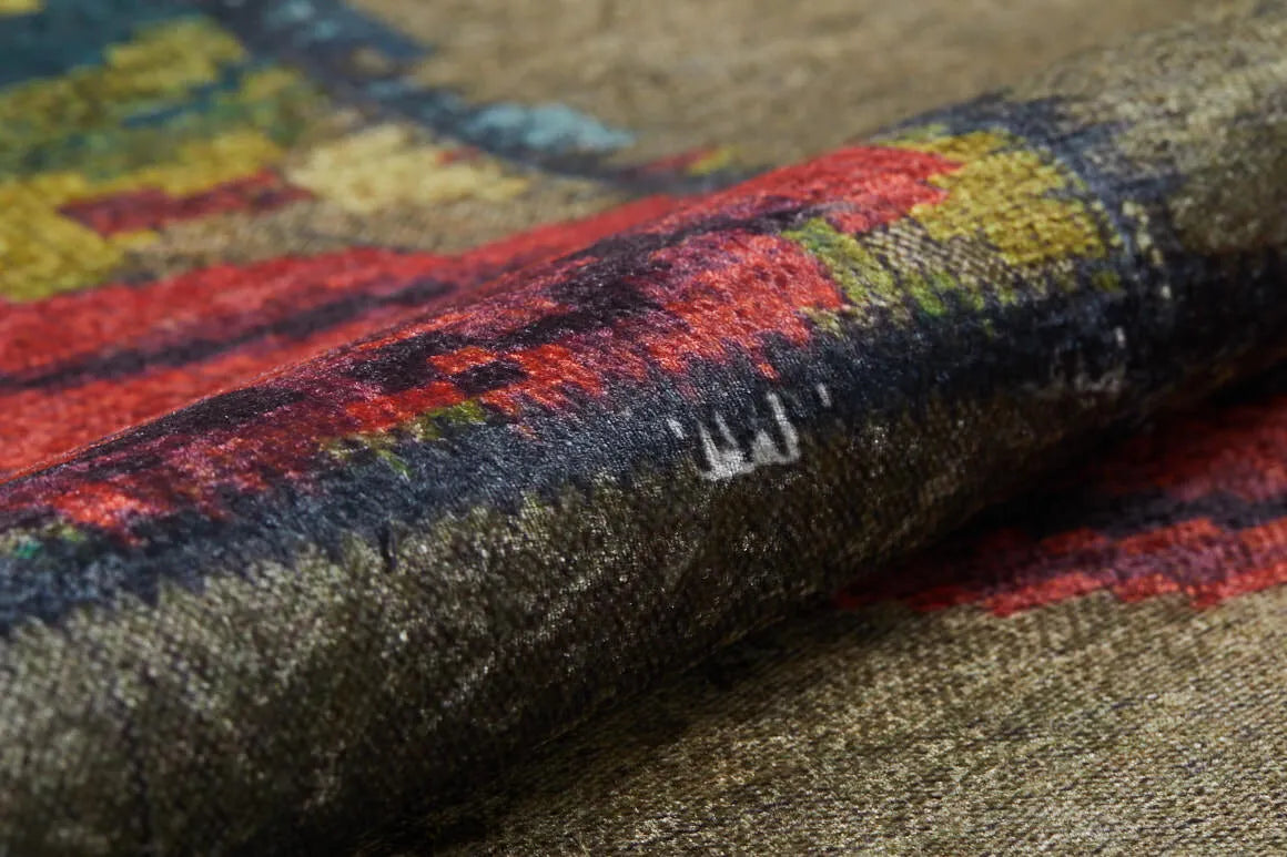 Koyu Yeşil Klasik Çiçekli Patchwork Desenli Halı