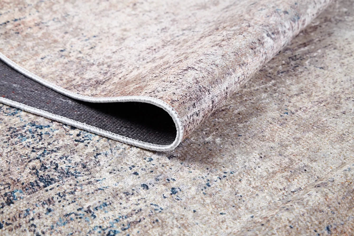 Soft Bej Krem Mavi Detaylı Sade Halı