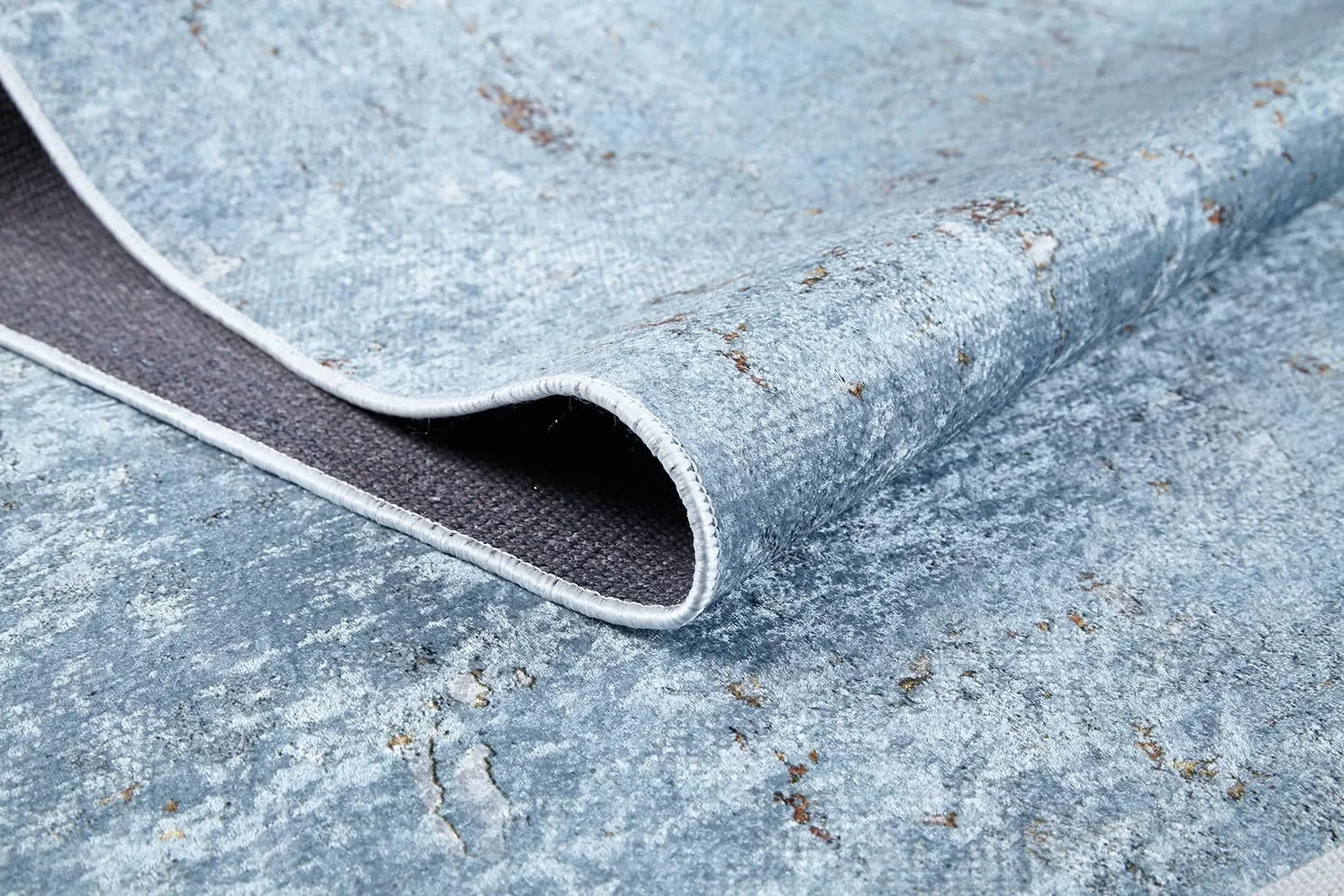 Soft Açık Mavi Kahve Detaylı Sade Halı