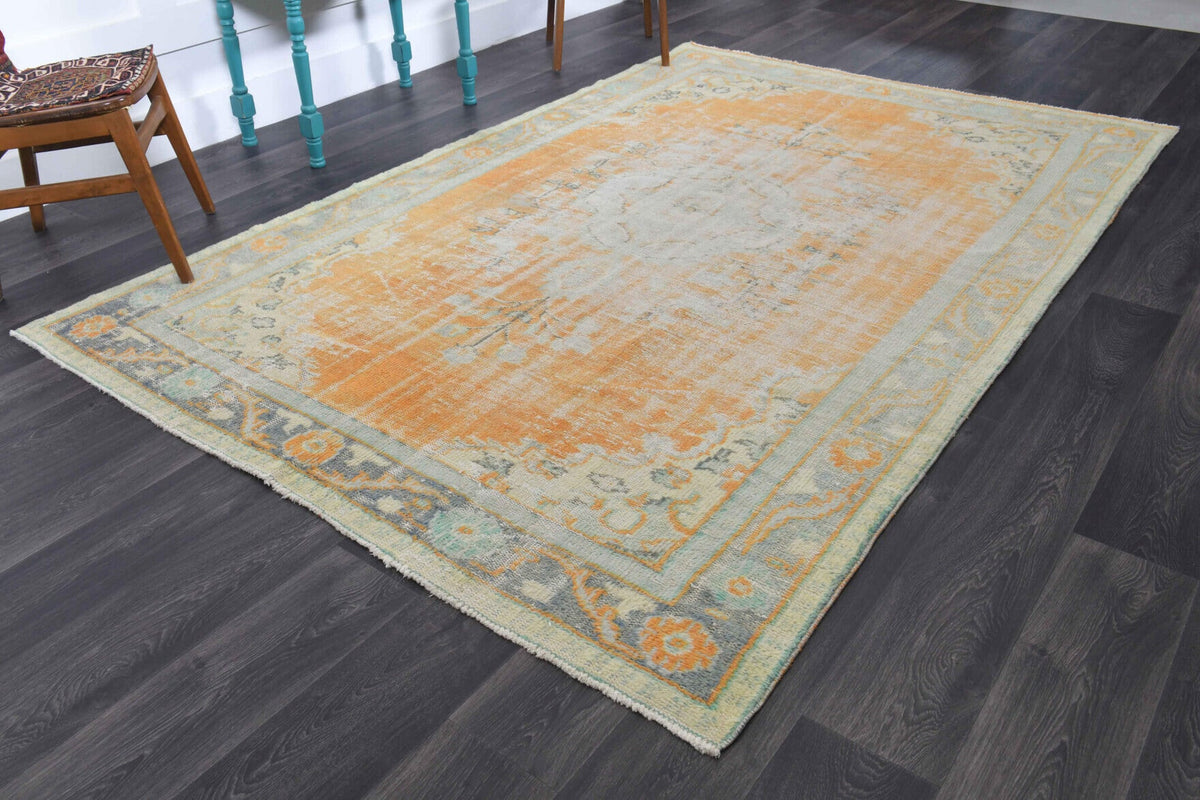 El yapımı vintage halı 183x274 cm oryantal desenli yün - yakın çekim doku detayı