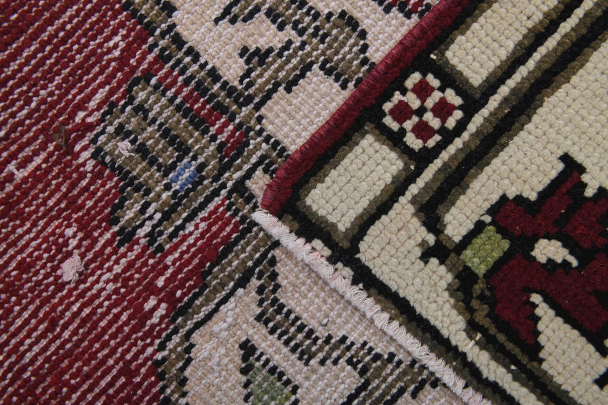 Oriental Vibrant Vintage Oushak Area Rug
