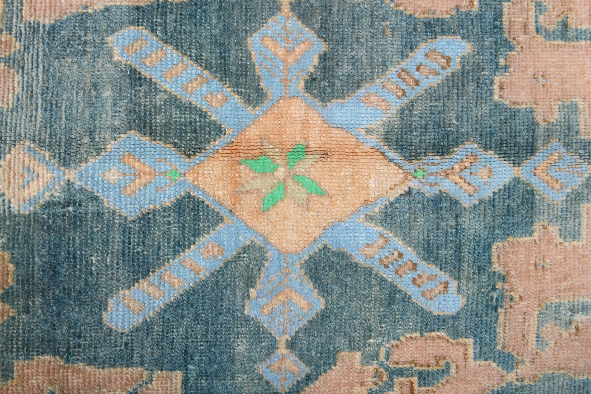 Salon için oryantal desenli el dokuma vintage halı – 228x303 cm