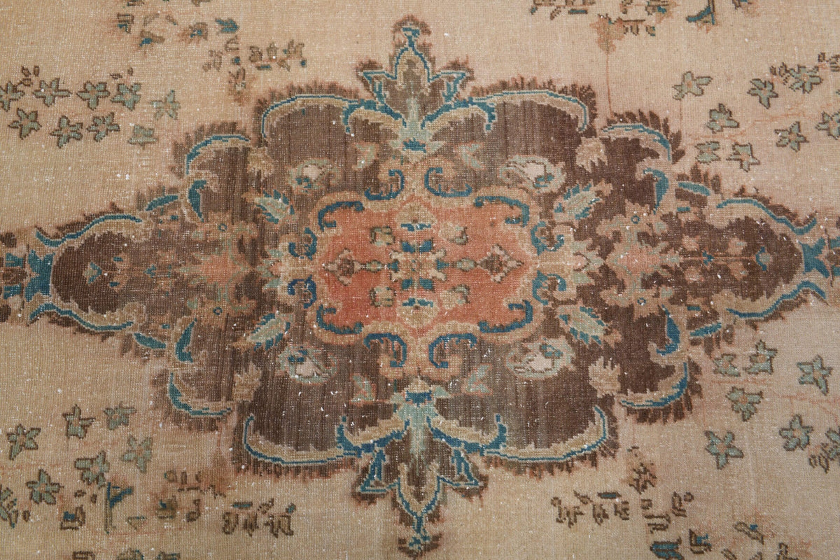 Salon için madalyonlu el dokuma vintage halı – 190x287 cm