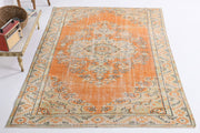 1970'lerden Anadolu kökenli madalyonlu el dokuma vintage halı, 169x251 cm