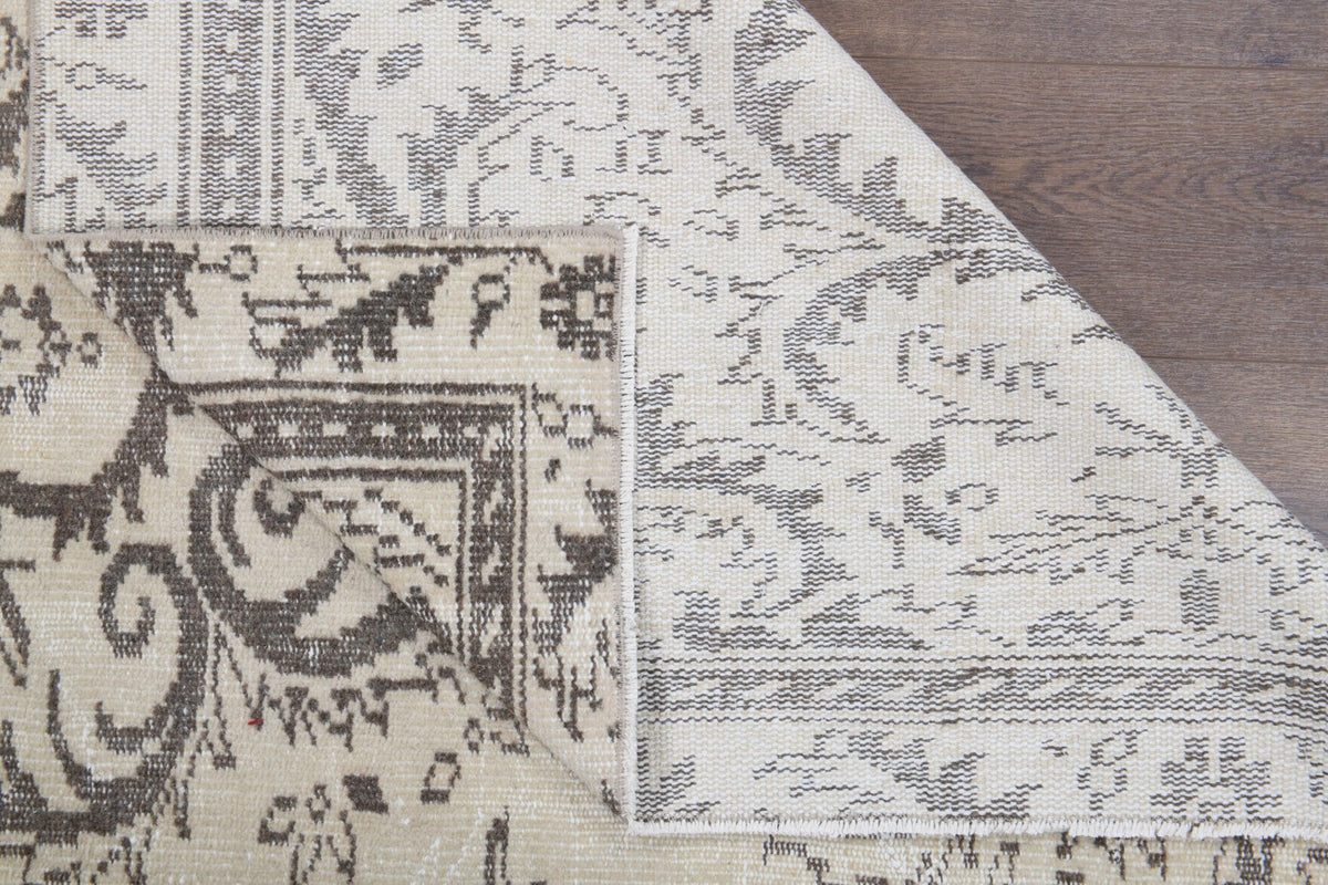 Vintage Oriental Area Rug - 28669
