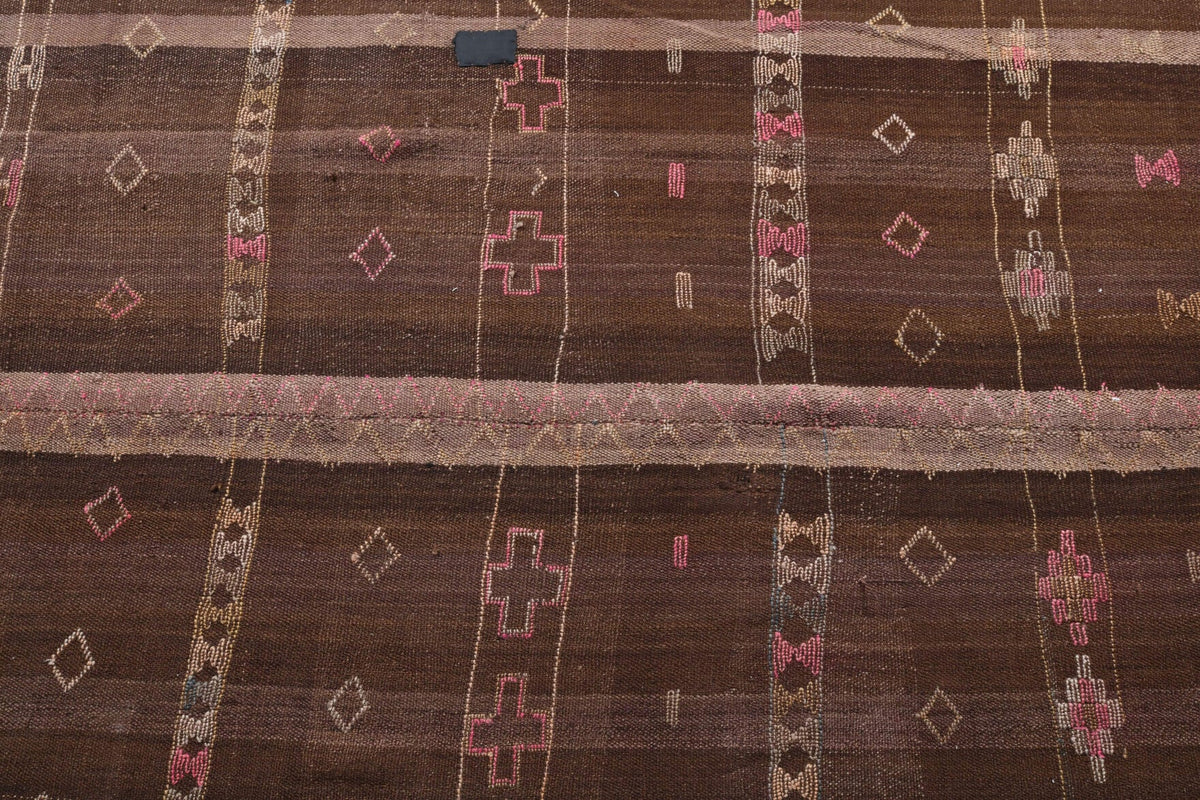 Anadolu kökenli el dokuma kilim – 1960'lar üretimi, çizgili