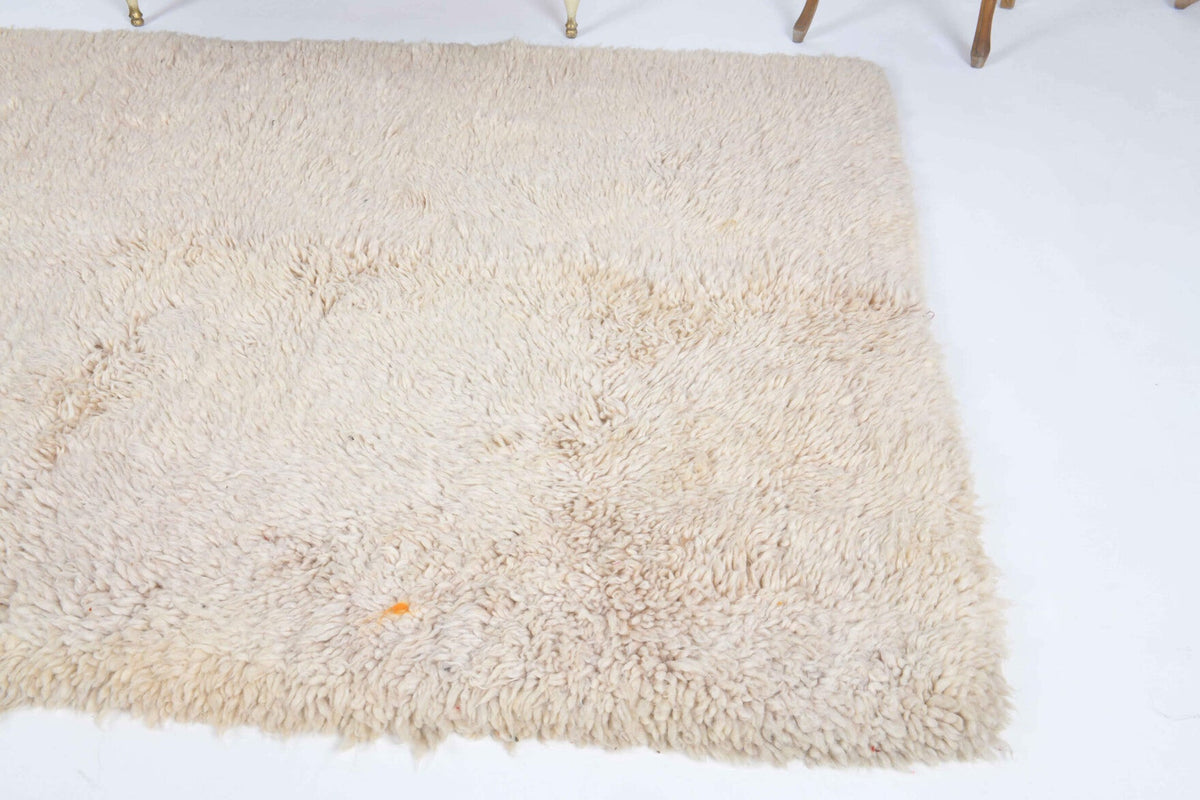 El yapımı vintage halı 170x239 cm düz desenli yün - mekan görünümü