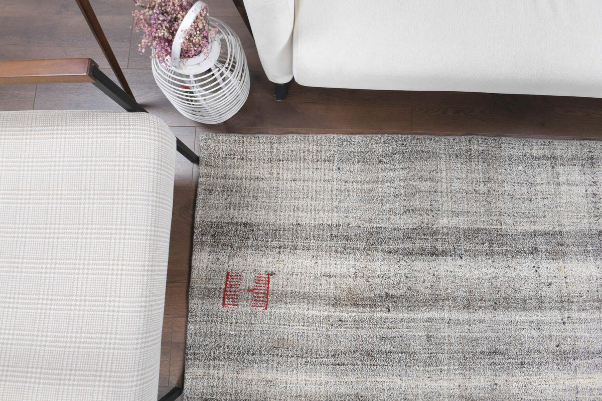 Anadolu kökenli el dokuma kilim – 1960'lar üretimi, çizgili
