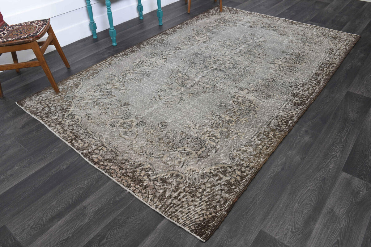 El yapımı vintage halı 183x274 cm oryantal desenli yün - yakın çekim doku detayı