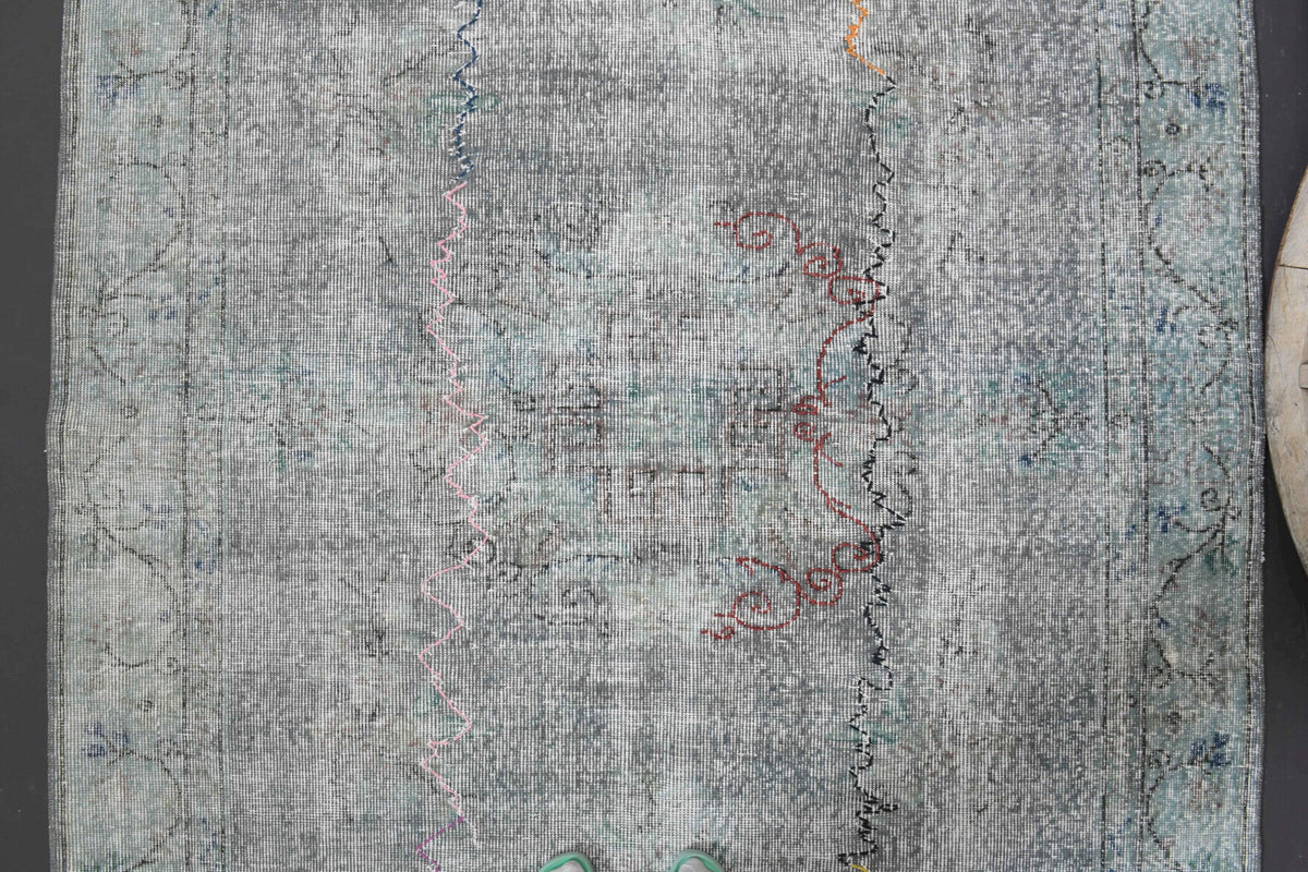 Salon için oryantal desenli el dokuma vintage halı – 176x284 cm