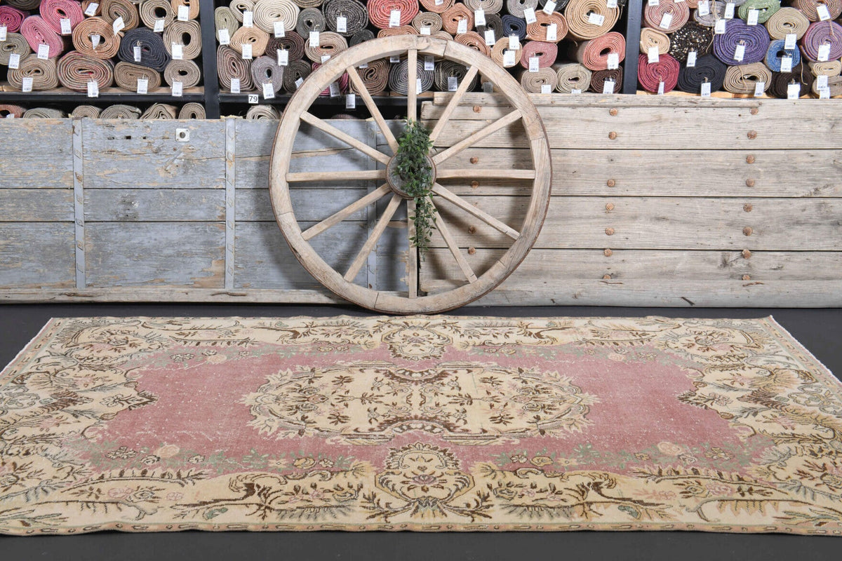 El yapımı vintage halı 152x274 cm oryantal desenli yün - kenar ve saçak detayı