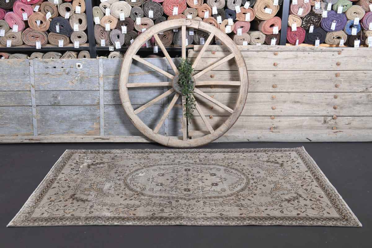 Tek parça el dokuma vintage halı 118x216 cm (2,55 m²) – Pera Halı