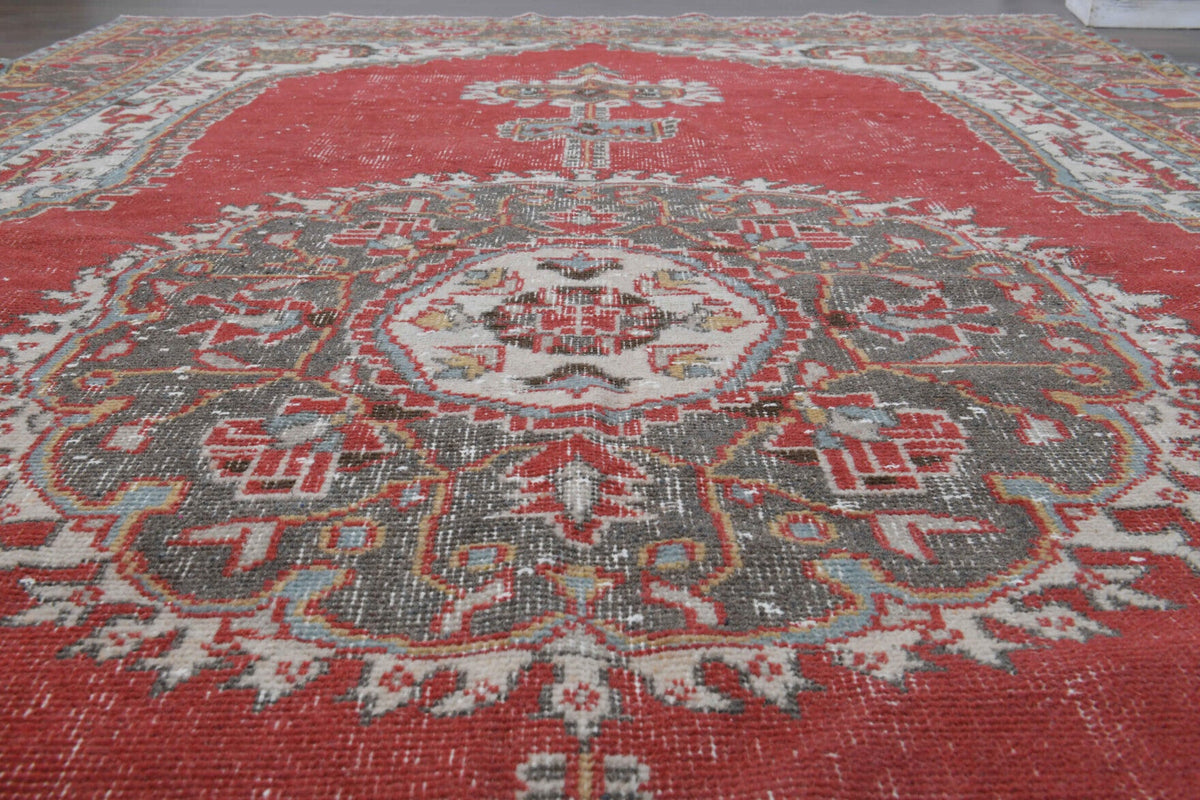 El yapımı vintage halı 183x305 cm oryantal desenli yün - ışık altında renk detayı