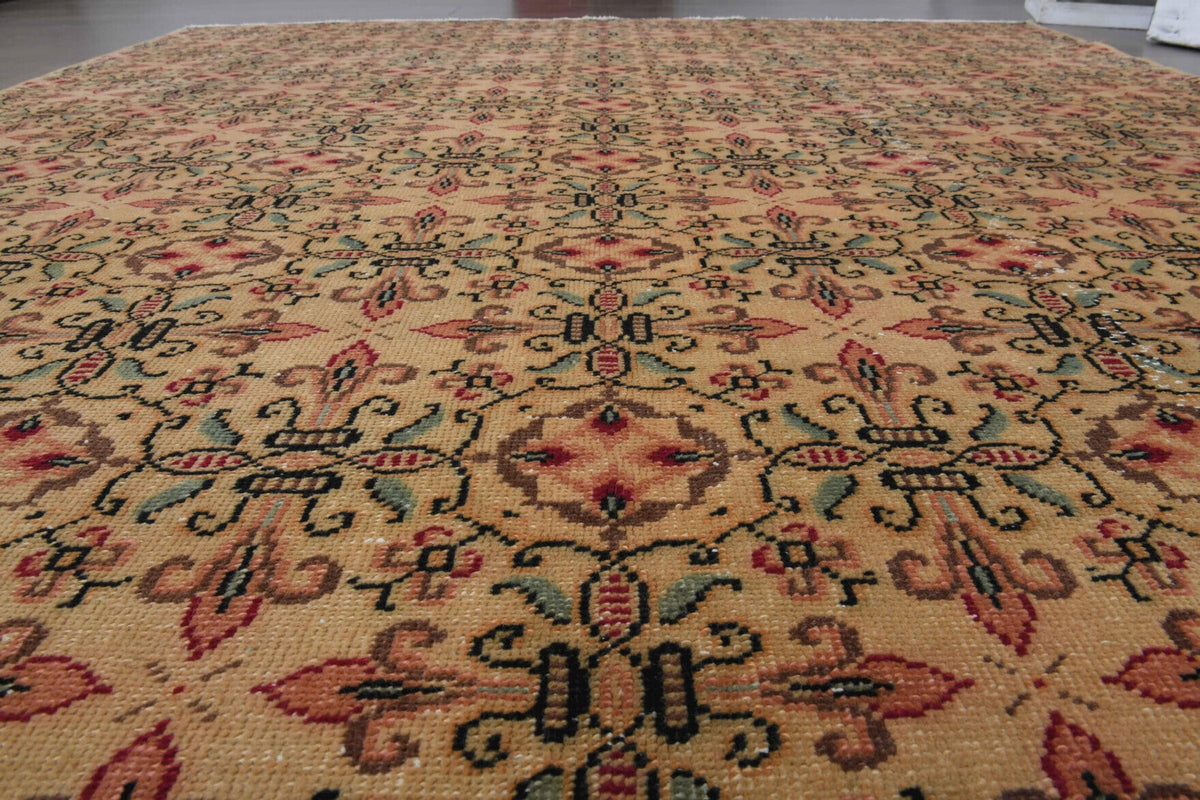 Pera Halı tek parça koleksiyonu: ikat desenli el dokuma vintage halı, turuncu ve kahverengi