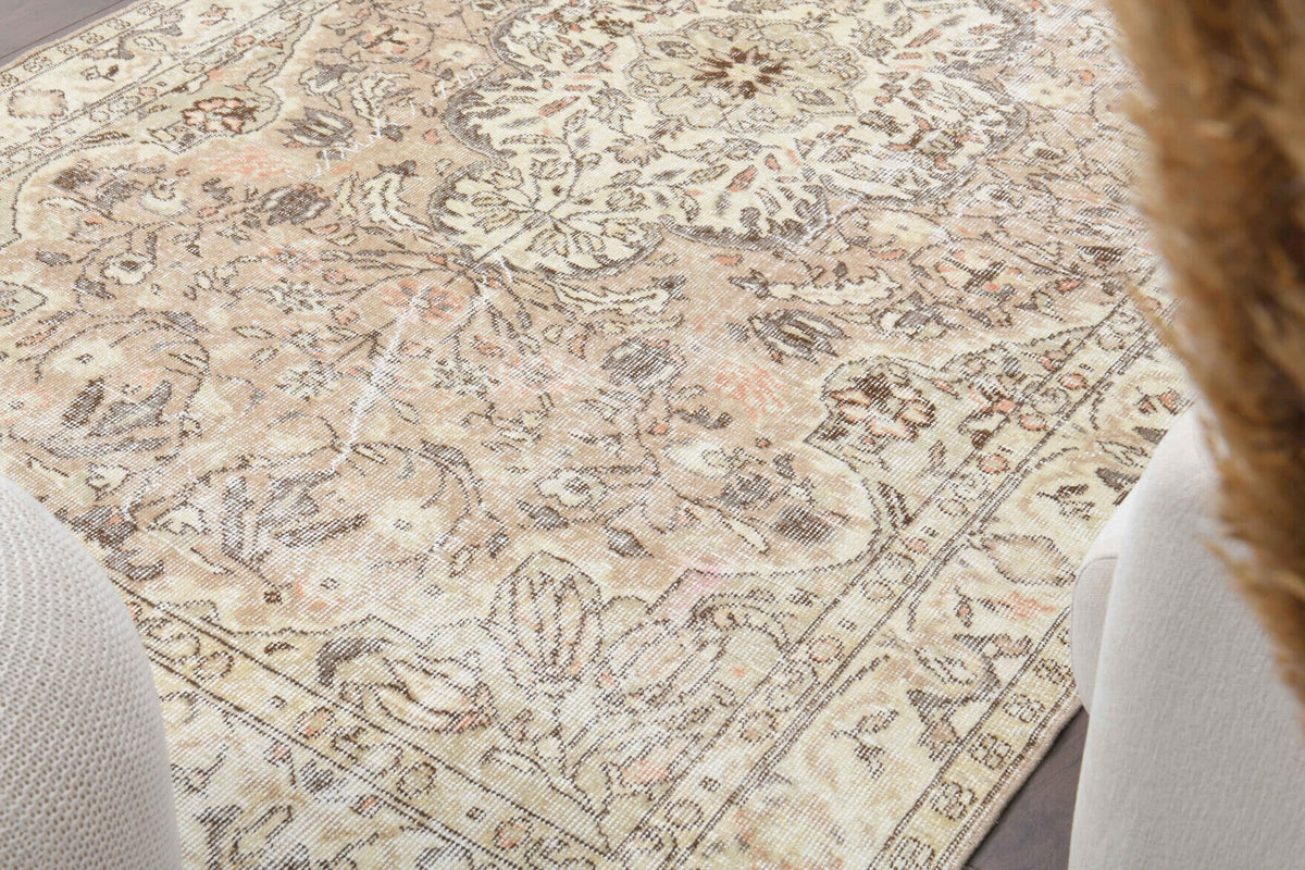 El yapımı vintage halı 157x269 cm oryantal desenli yün - yakın çekim doku detayı