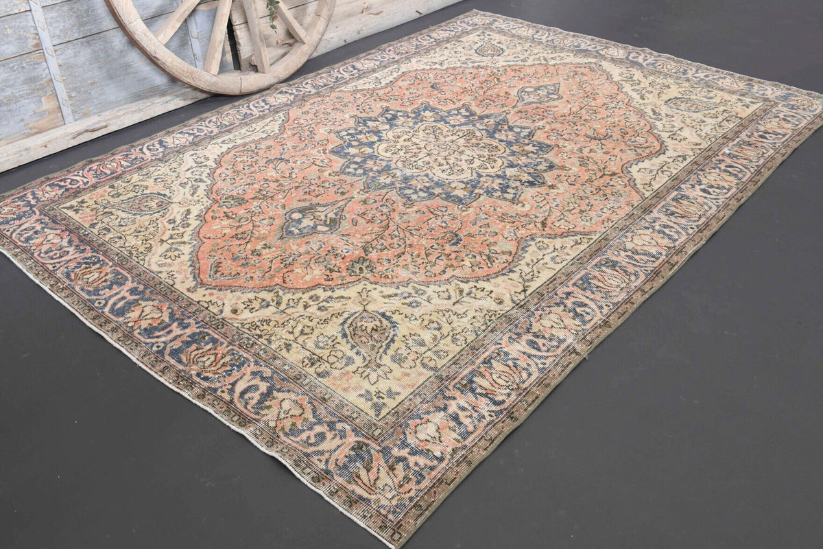 El yapımı vintage halı 201x287 cm oryantal desenli yün - yakın çekim doku detayı