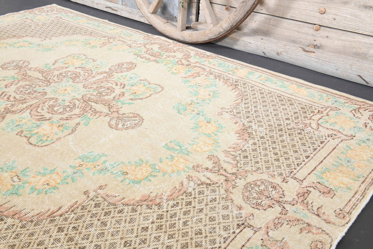 Salon için oryantal desenli el dokuma vintage halı – 182x286 cm
