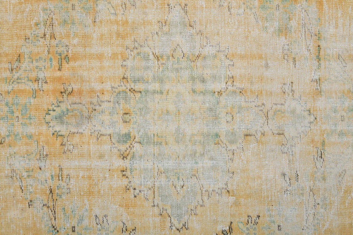 El yapımı vintage halı 183x244 cm oryantal desenli yün - açık alan görünümü