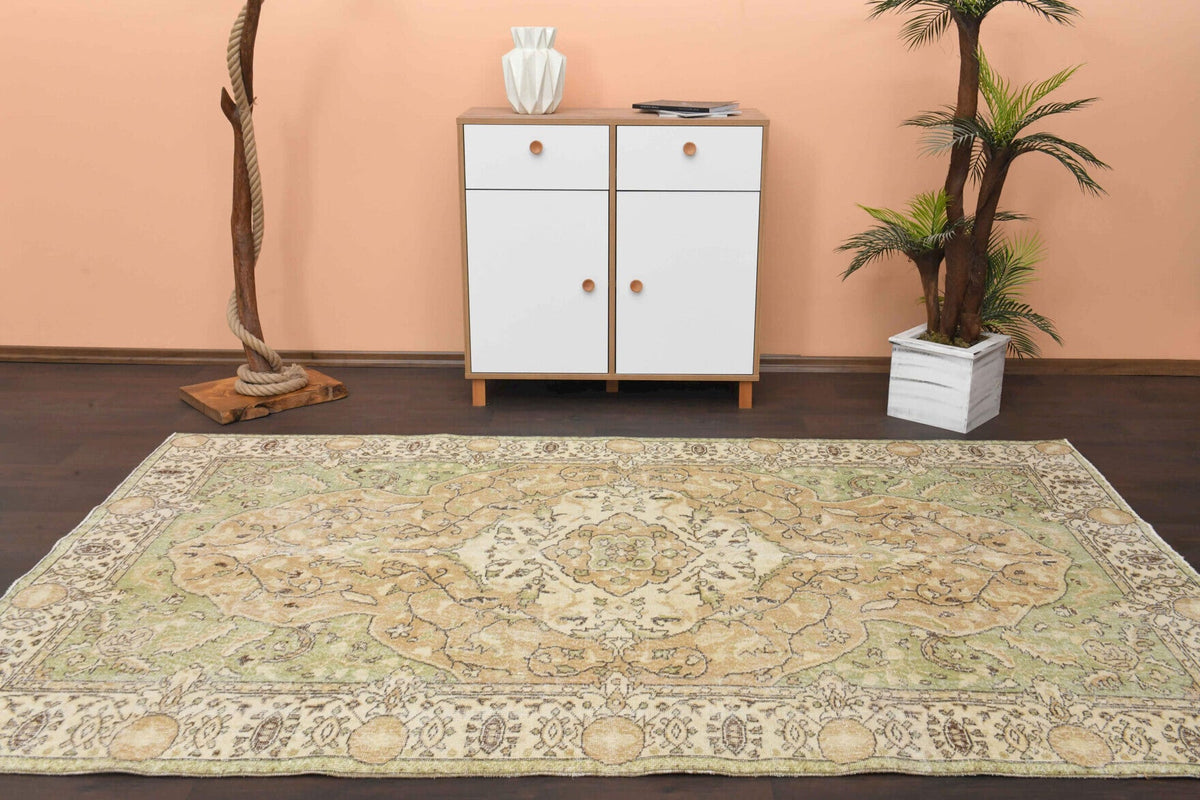 6x9 feets - Turkish Vintage Area Oushak Rug