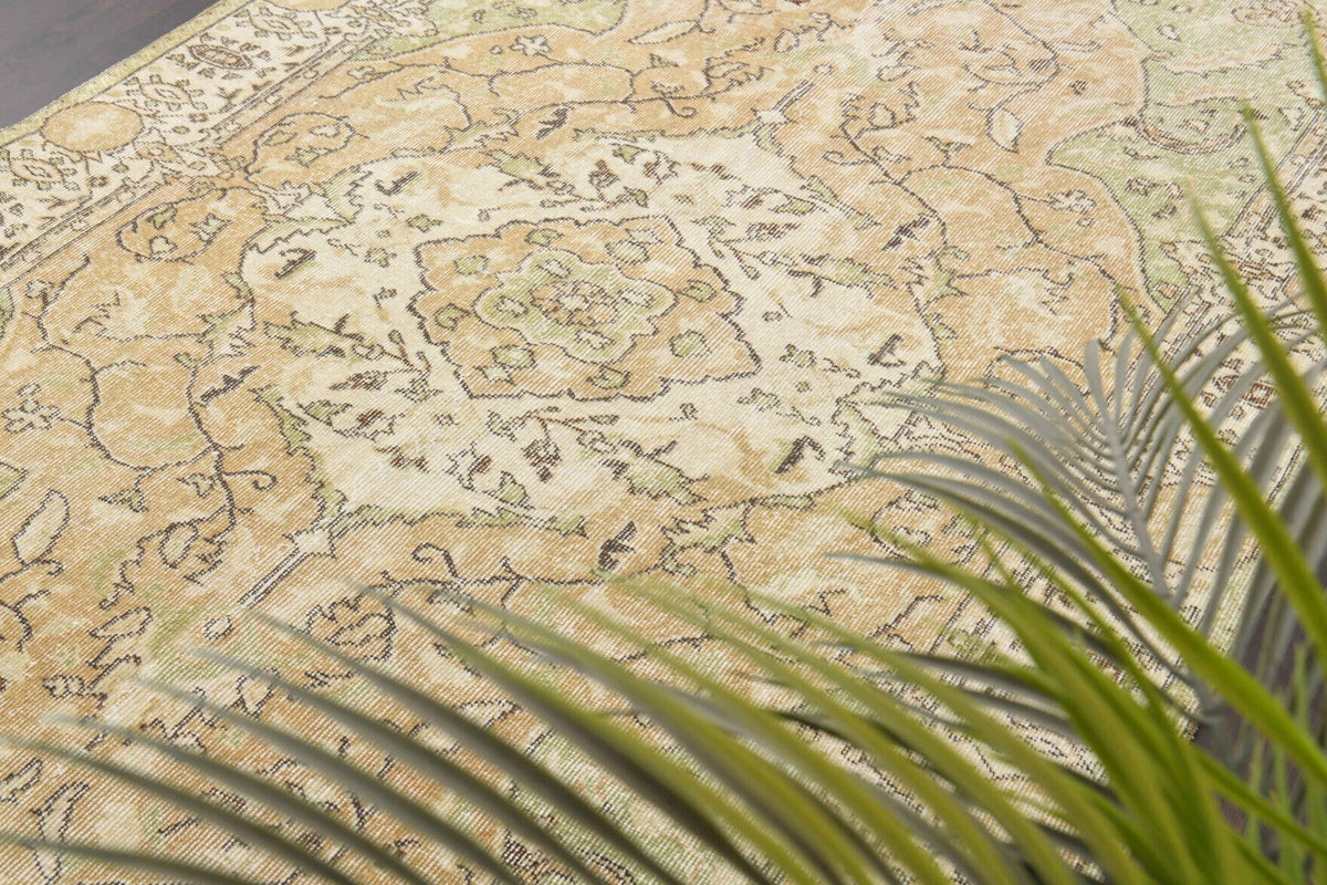 6x9 feets - Turkish Vintage Area Oushak Rug