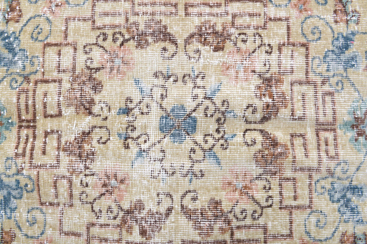El yapımı vintage halı 213x335 cm oryantal desenli yün - açık alan görünümü