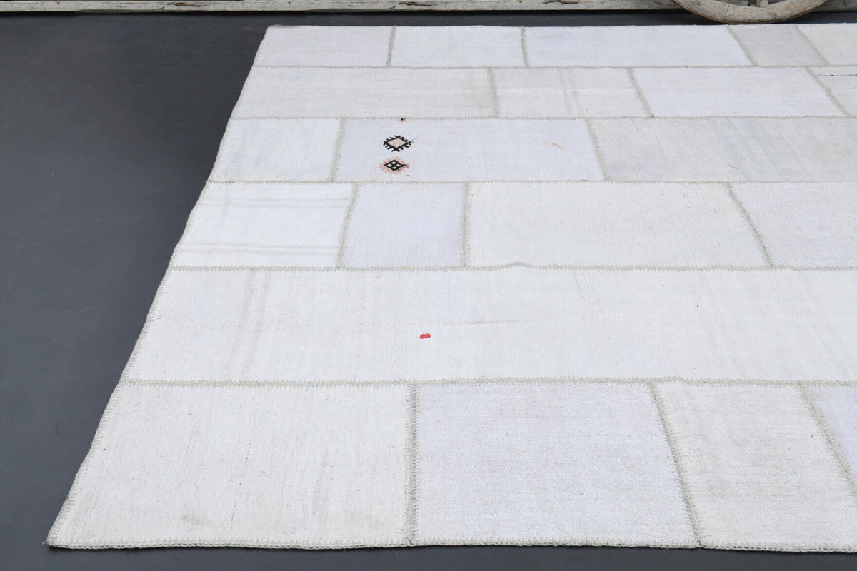 El yapımı vintage halı 295x394 cm düz desenli yün - kenar ve saçak detayı